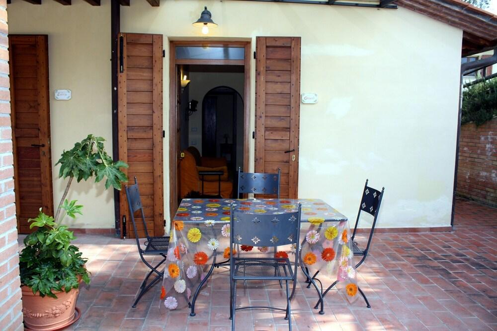 Agriturismo Le Docce Castelfiorentino Extérieur photo